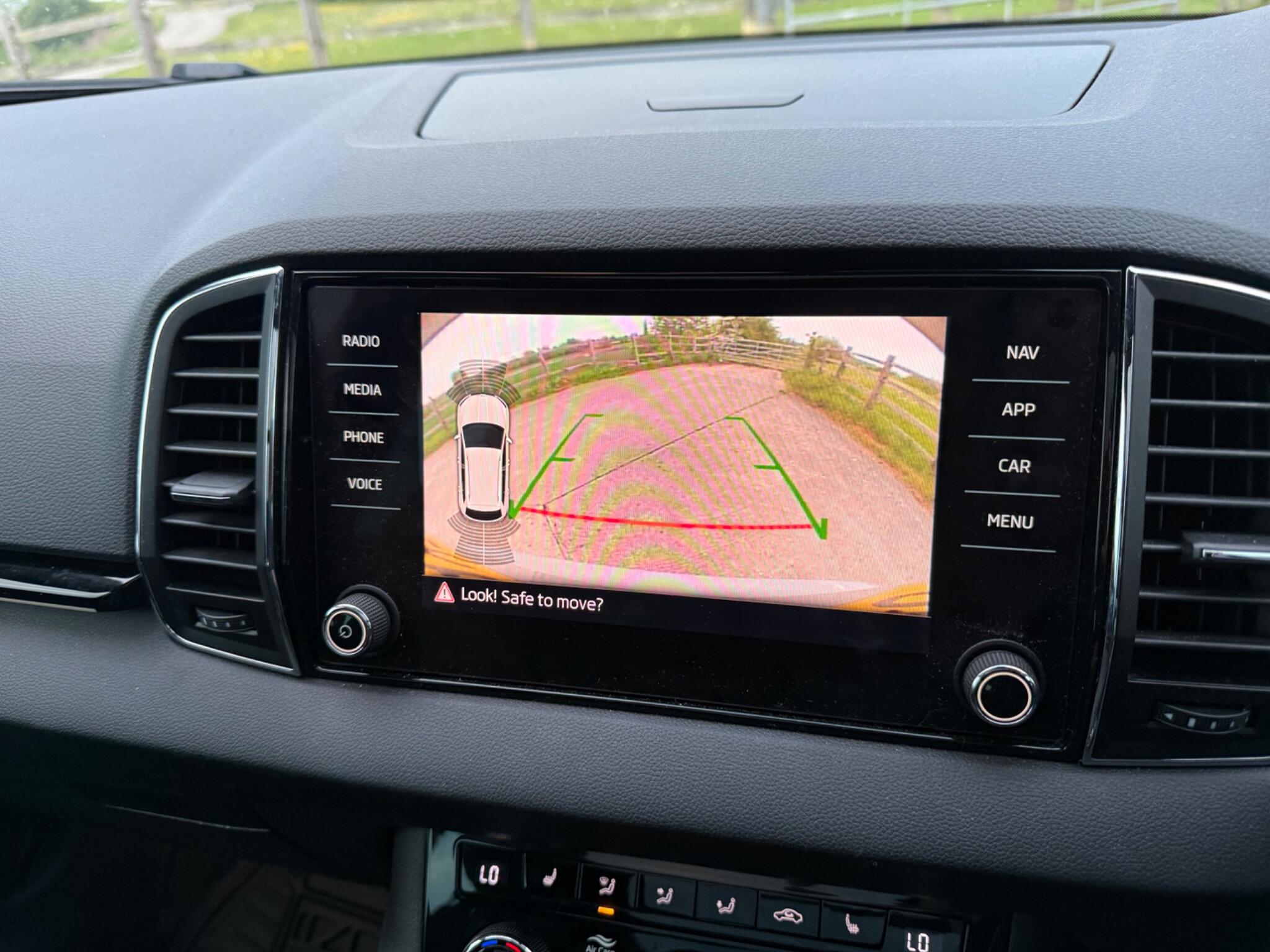 Skoda Karoq 2.0 TSI SportLine DSG 4WD Euro 6 (s/s) 5dr — photo 101 of 112